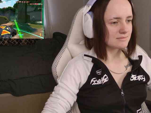LunaL0ve webcam