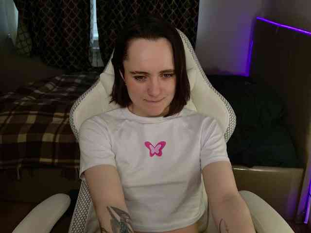 LunaL0ve webcam