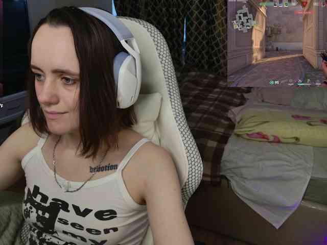 LunaL0ve webcam