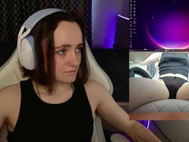 LunaL0ve webcam