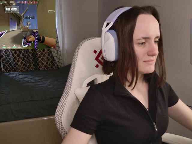 LunaL0ve webcam