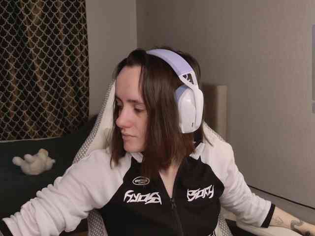 LunaL0ve webcam