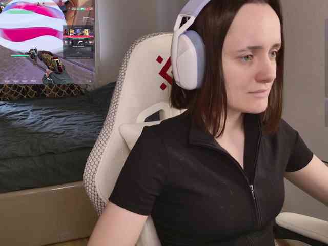 LunaL0ve webcam