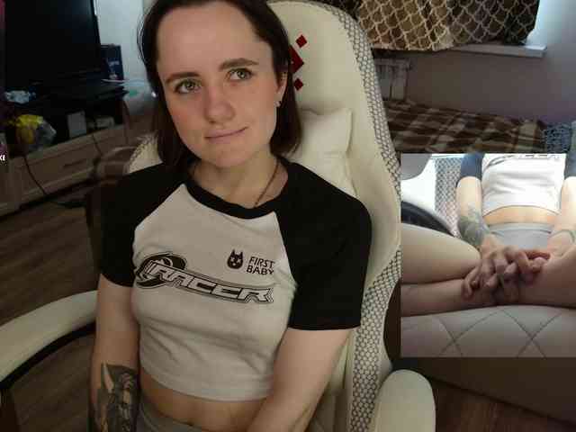LunaL0ve webcam