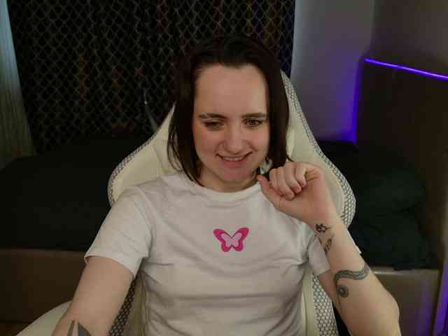 LunaL0ve webcam