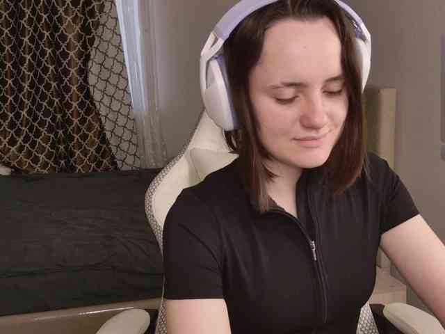 LunaL0ve webcam