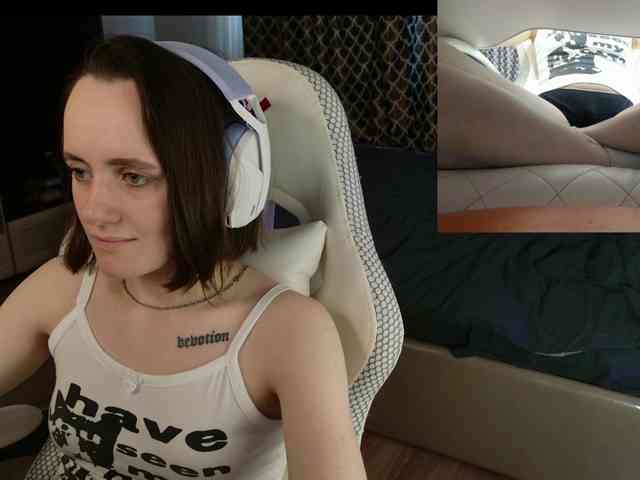 LunaL0ve webcam