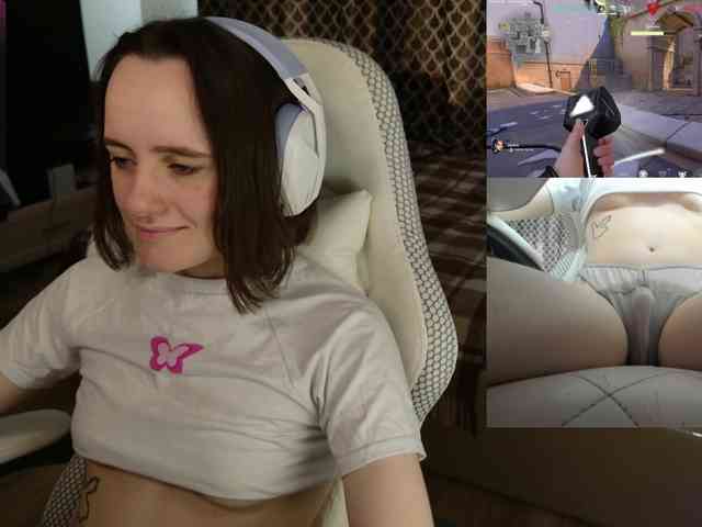 free nude chatroom LunaL0ve