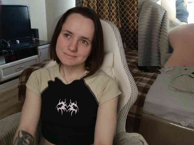 LunaL0ve webcam
