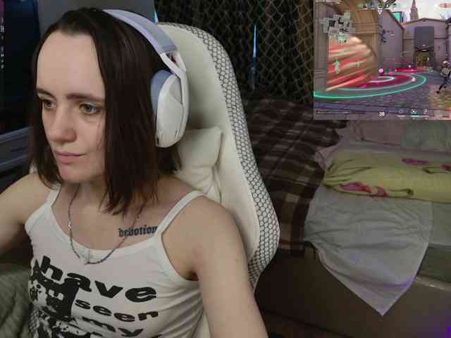 LunaL0ve webcam
