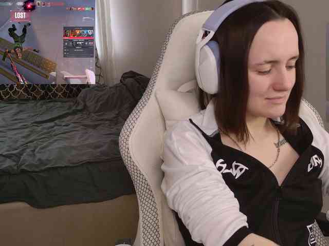 LunaL0ve webcam