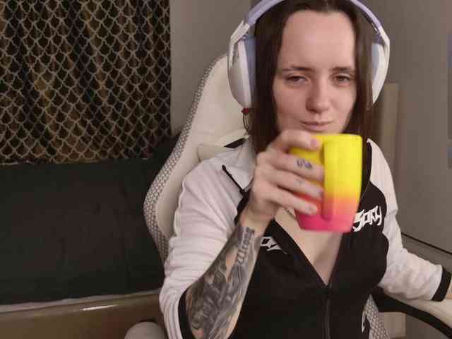 LunaL0ve Live Webcam on BongaCams