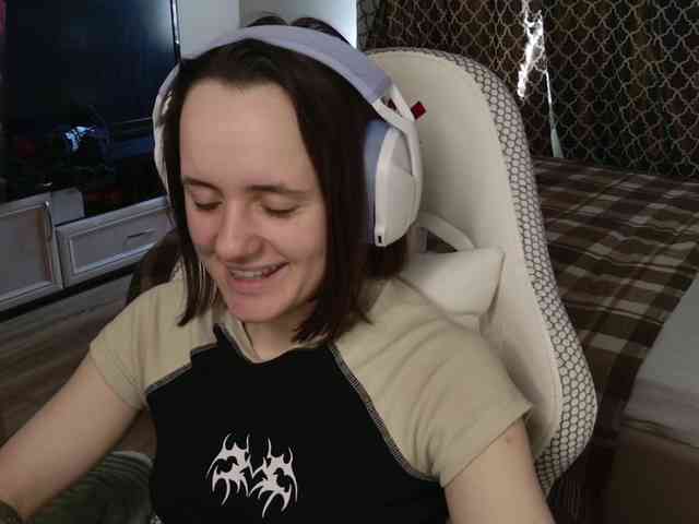 LunaL0ve webcam