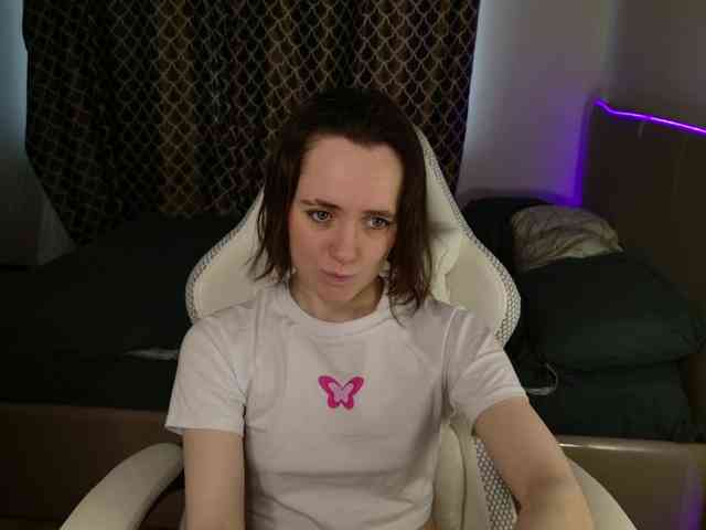 LunaL0ve webcam