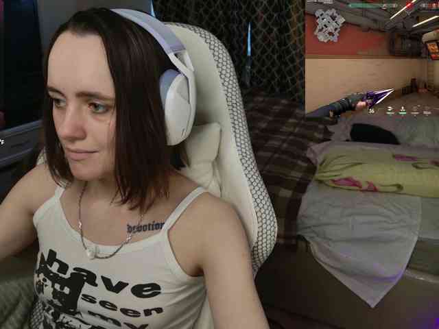 LunaL0ve webcam