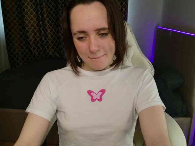 LunaL0ve webcam