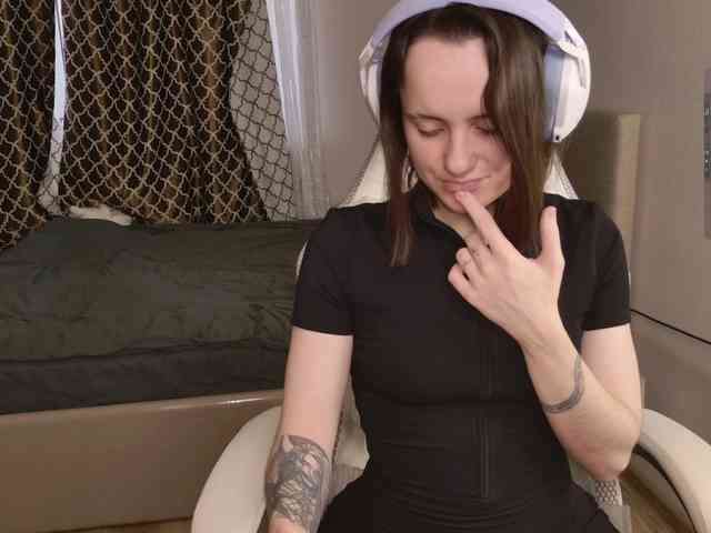 LunaL0ve webcam