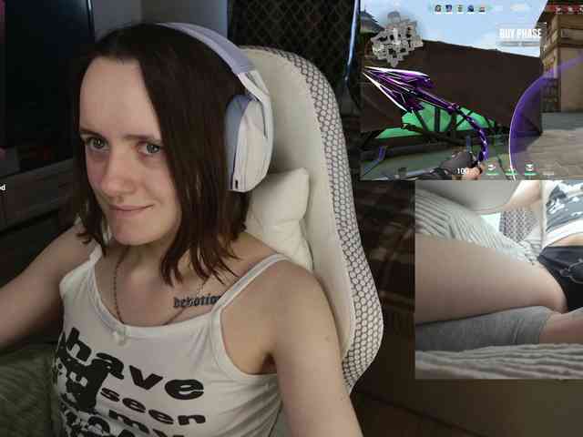 LunaL0ve webcam