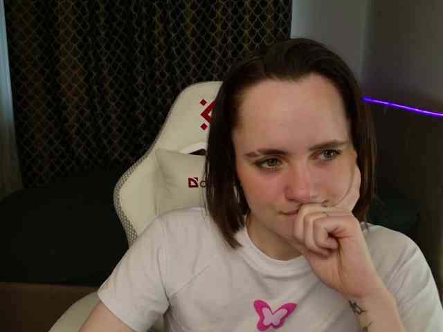 LunaL0ve webcam