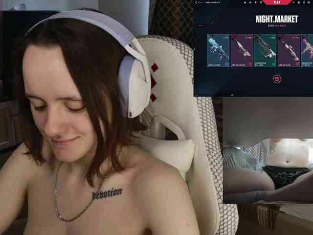 LunaL0ve webcam