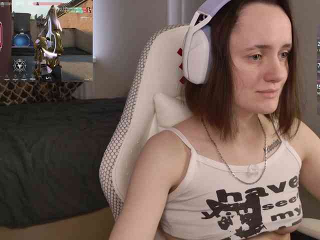 LunaL0ve webcam