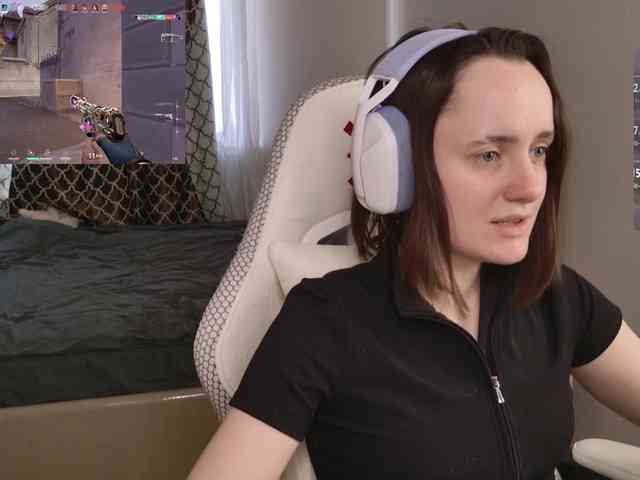 LunaL0ve webcam