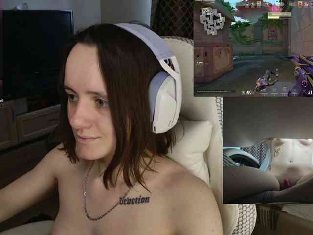LunaL0ve webcam