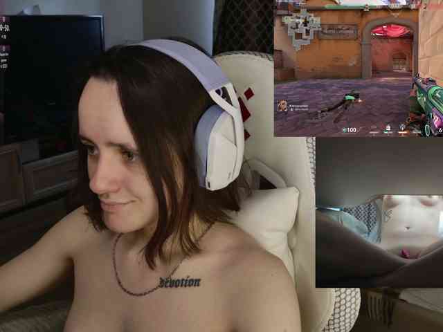 LunaL0ve webcam