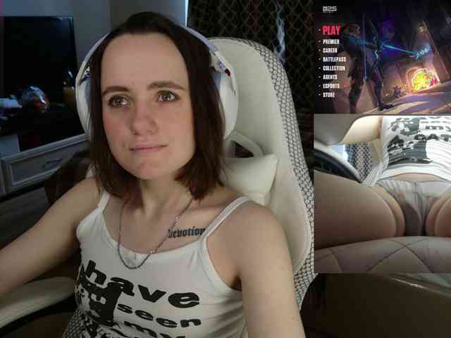 LunaL0ve webcam