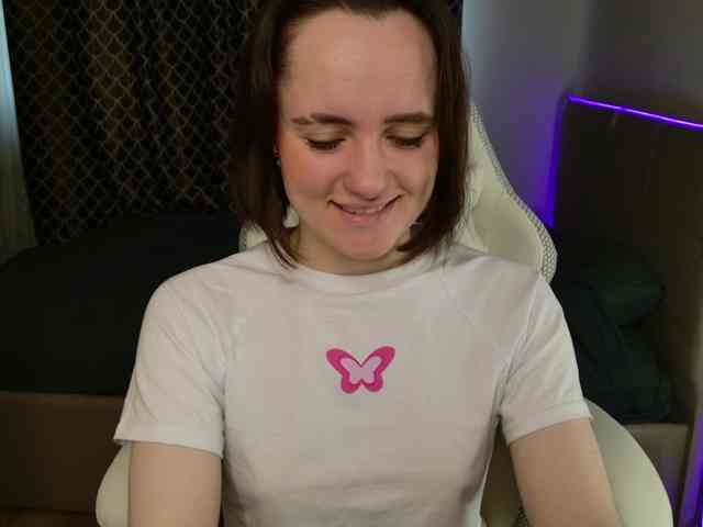 LunaL0ve webcam