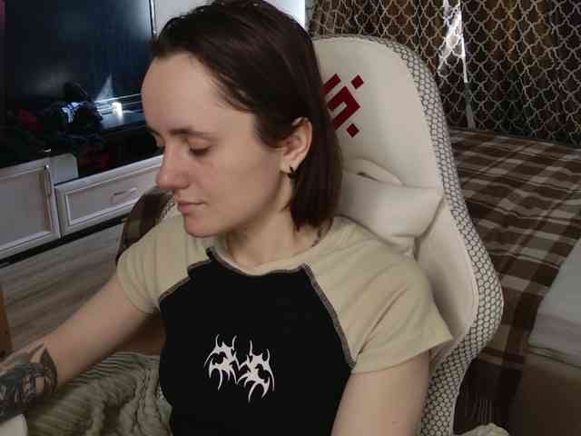 LunaL0ve webcam