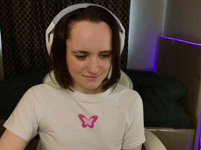 LunaL0ve webcam