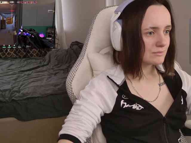 LunaL0ve webcam