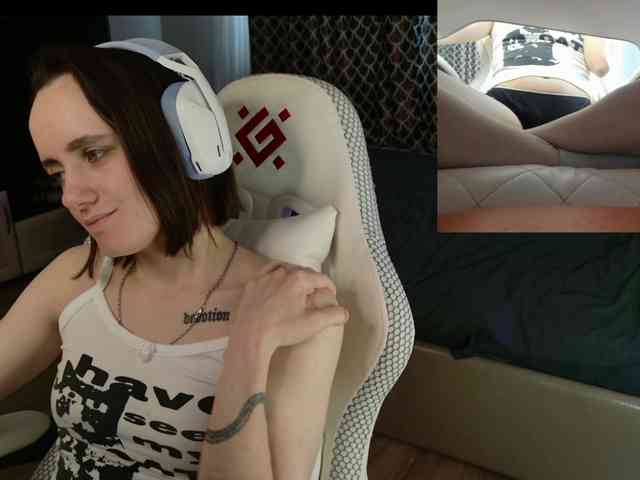 LunaL0ve webcam