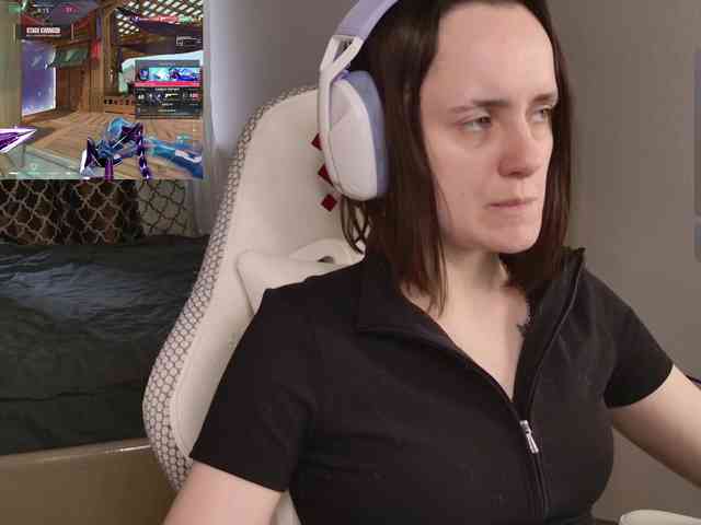 LunaL0ve webcam