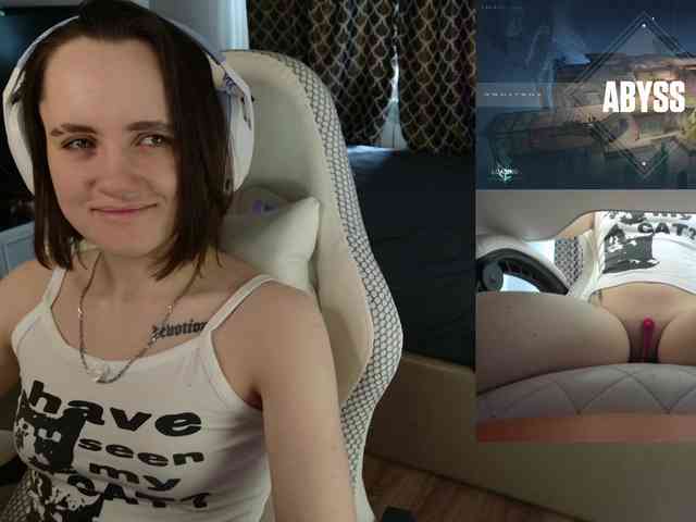 LunaL0ve webcam