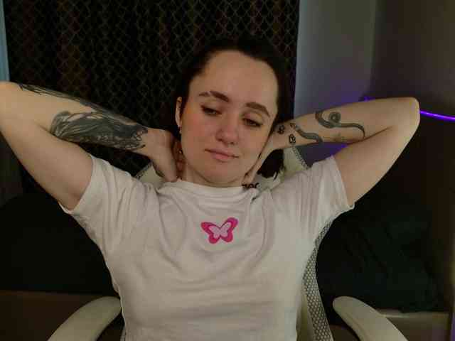 LunaL0ve webcam