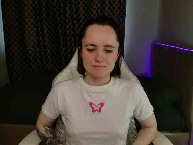 LunaL0ve webcam