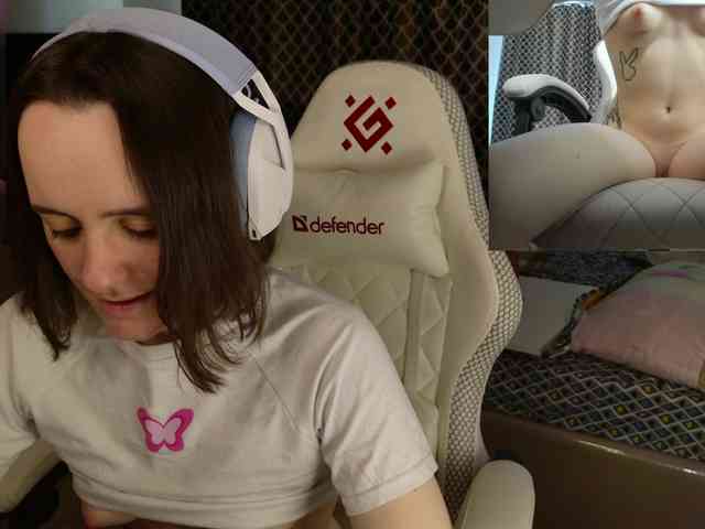 LunaL0ve webcam