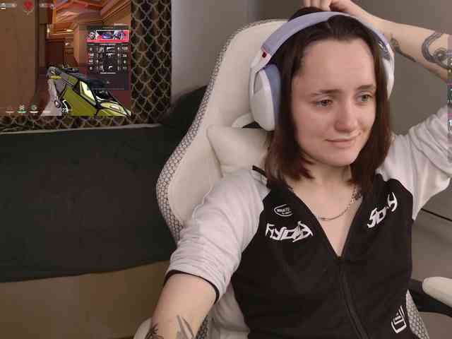 LunaL0ve webcam
