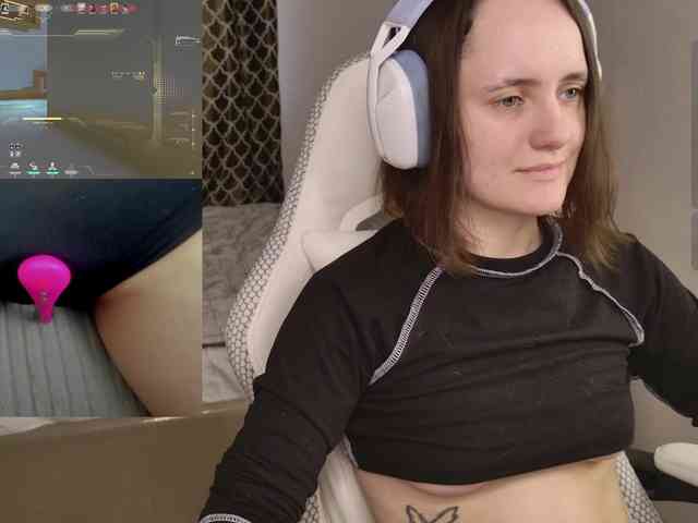 LunaL0ve webcam