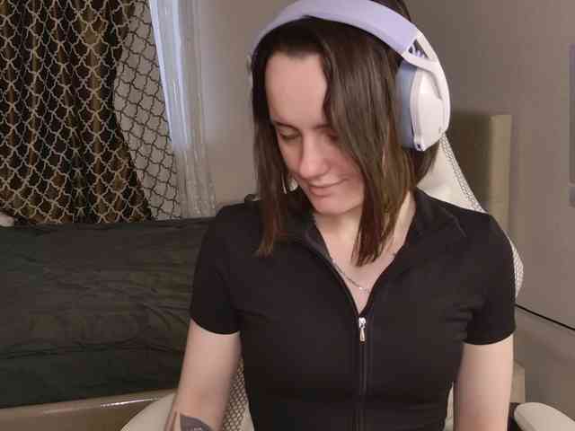LunaL0ve webcam