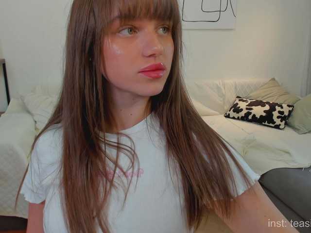 Naomimif's BongaCams show and profile