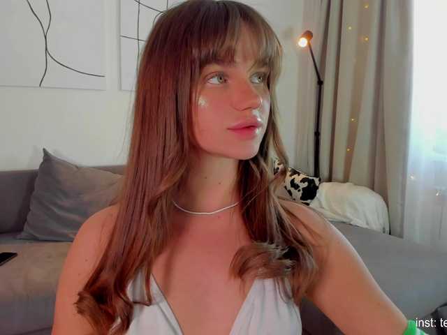 Naomimif's BongaCams show and profile