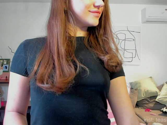 Naomimif's BongaCams show and profile