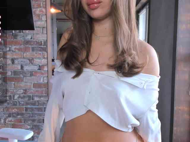 Naomimif webcam
