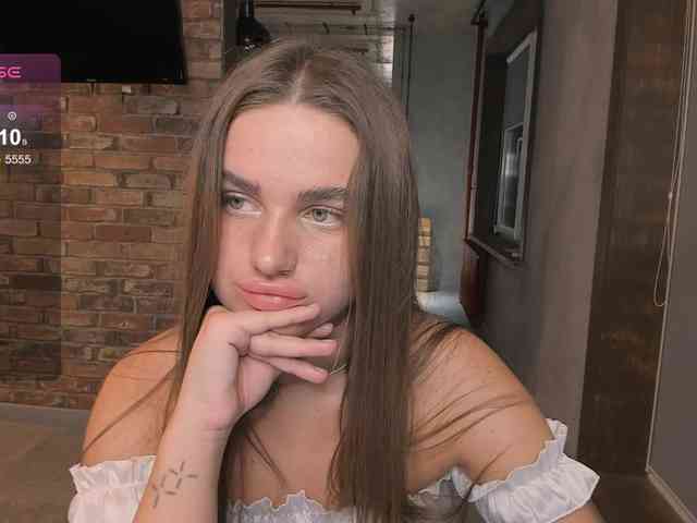 Naomimif Live Webcam on BongaCams