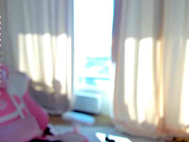 Naomimif webcam