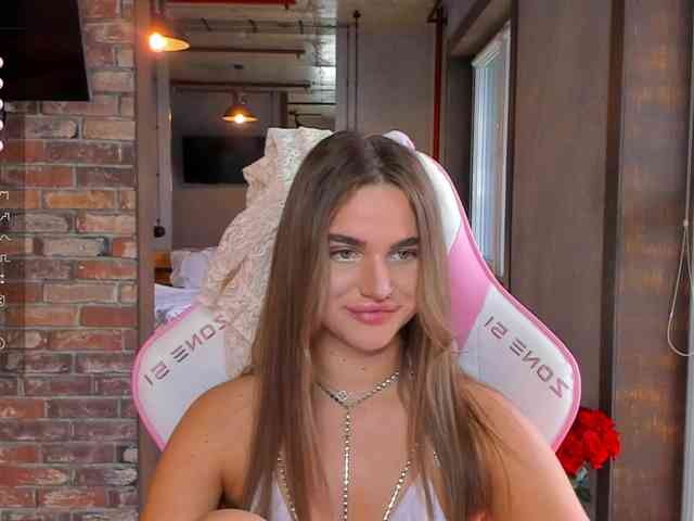 Naomimif webcam