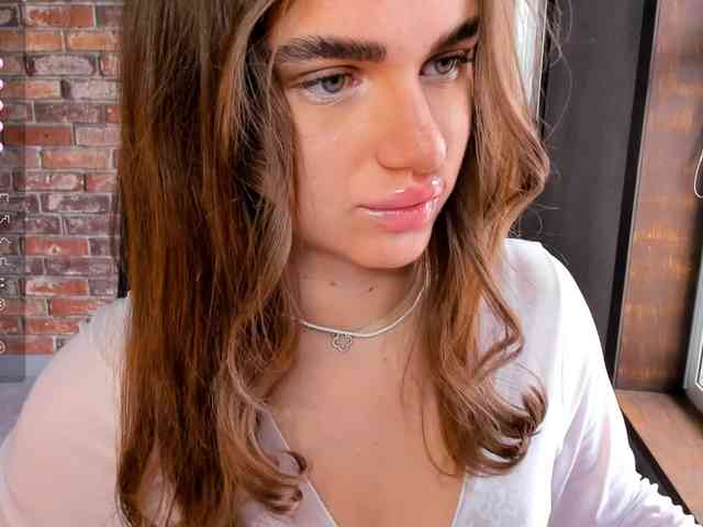 Naomimif webcam